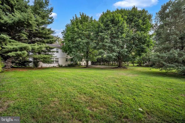1026 GRAVEL HILL RD, Southampton, PA 18966