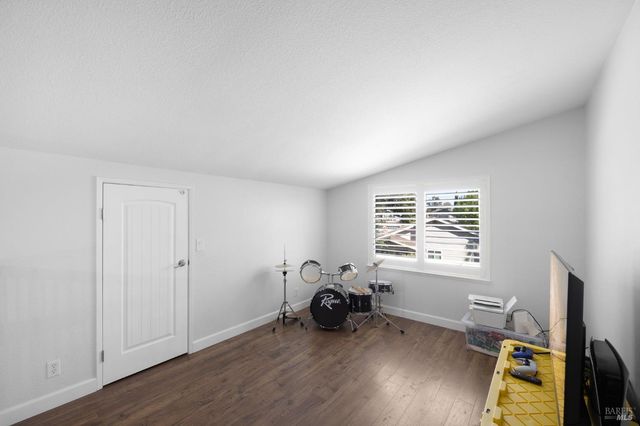 331 Bridgeport Ct, Vacaville, CA 95687