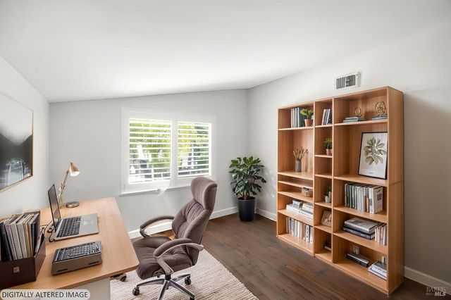 331 Bridgeport Ct, Vacaville, CA 95687