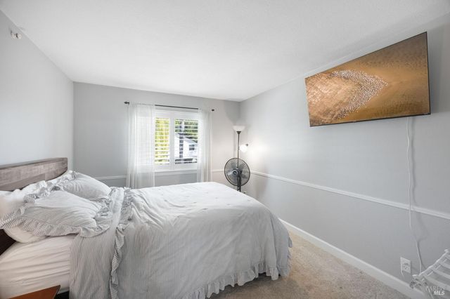 331 Bridgeport Ct, Vacaville, CA 95687