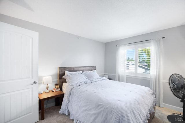 331 Bridgeport Ct, Vacaville, CA 95687