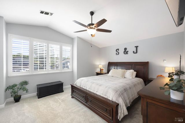 331 Bridgeport Ct, Vacaville, CA 95687