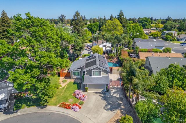 331 Bridgeport Ct, Vacaville, CA 95687