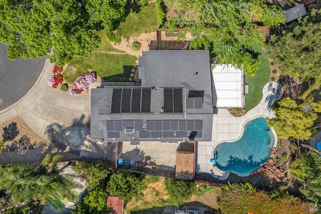 331 Bridgeport Ct, Vacaville, CA 95687