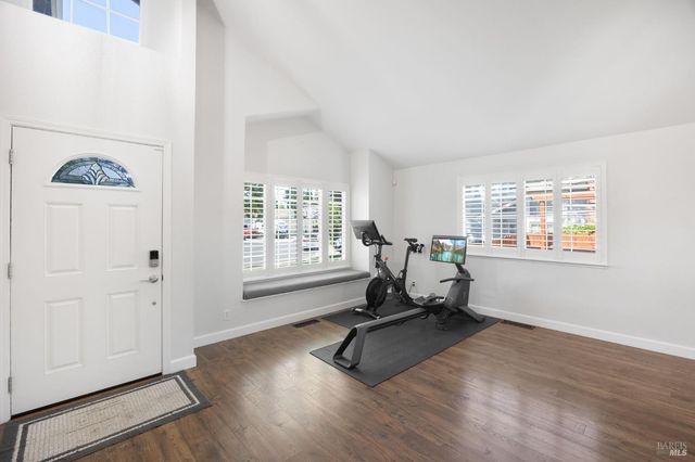 331 Bridgeport Ct, Vacaville, CA 95687