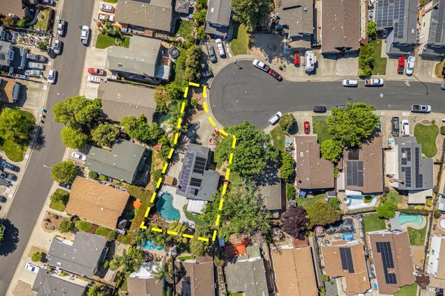 331 Bridgeport Ct, Vacaville, CA 95687