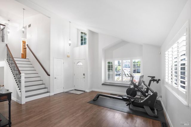 331 Bridgeport Ct, Vacaville, CA 95687