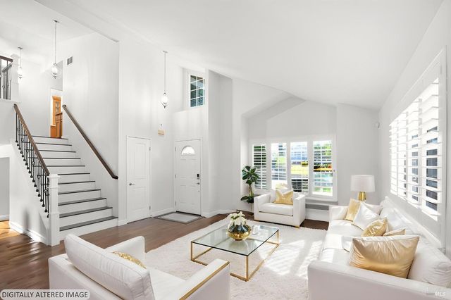 331 Bridgeport Ct, Vacaville, CA 95687