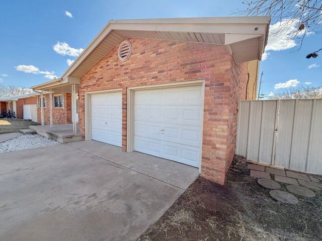 505 17th Street, Seagraves, TX 79359