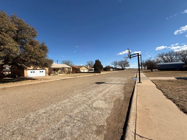 505 17th Street, Seagraves, TX 79359
