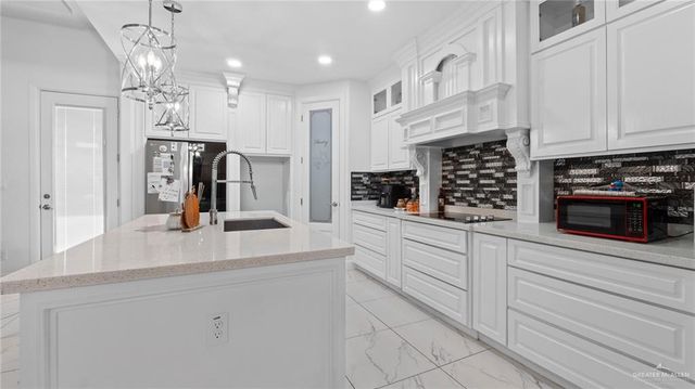 13811 N 34th Lane, Mcallen, TX 78504