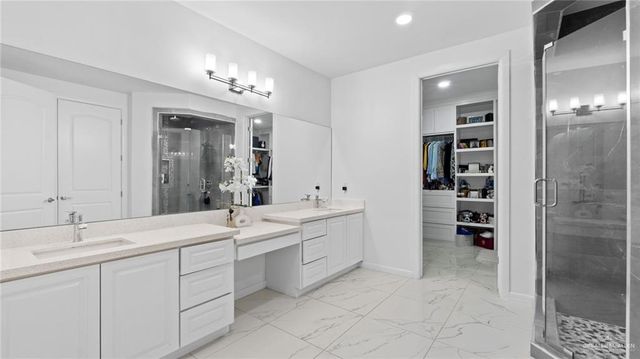 13811 N 34th Lane, Mcallen, TX 78504