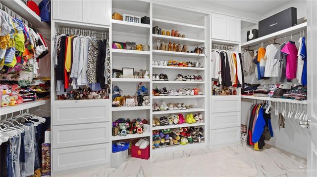 13811 N 34th Lane, Mcallen, TX 78504