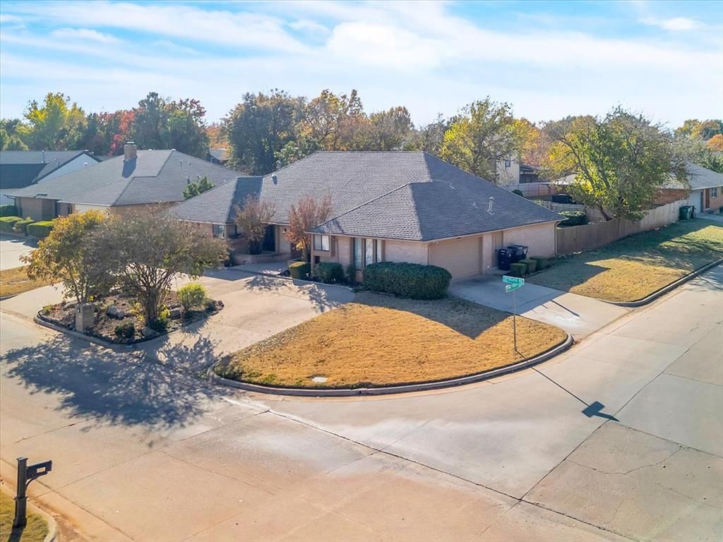 4048 Spyglass Road, Oklahoma City, OK 73120