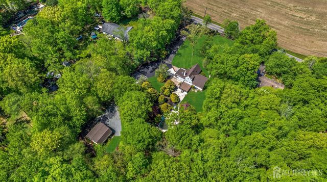 34 Miller Road, Cranbury, NJ 08512