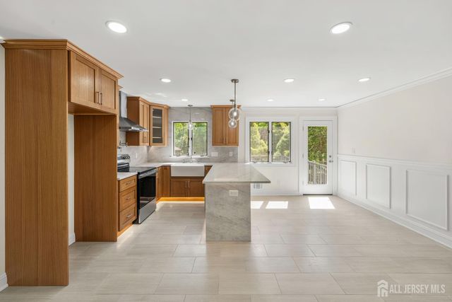 34 Miller Road, Cranbury, NJ 08512