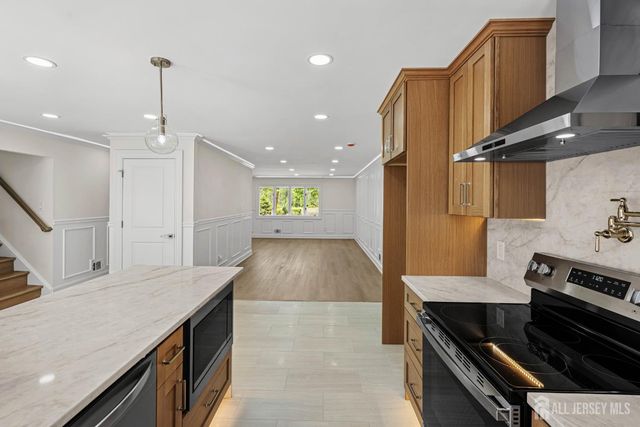 34 Miller Road, Cranbury, NJ 08512