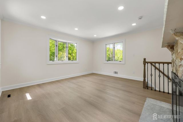 34 Miller Road, Cranbury, NJ 08512