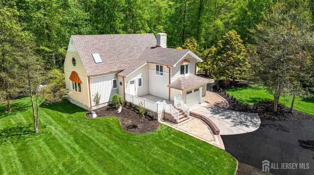 34 Miller Road, Cranbury, NJ 08512