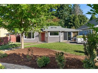 4417 Sw PENDLETON St, Portland, OR 97221