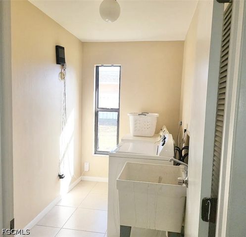 506 SE 26th ST, Cape Coral, FL 33904