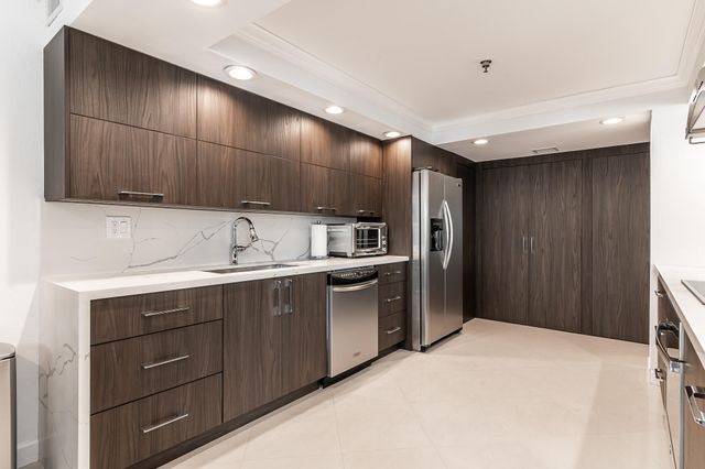 1155 HILLSBORO MILE 305, Hillsboro Beach, FL 33062