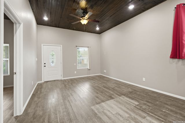 321 Regent, San Antonio, TX 78204