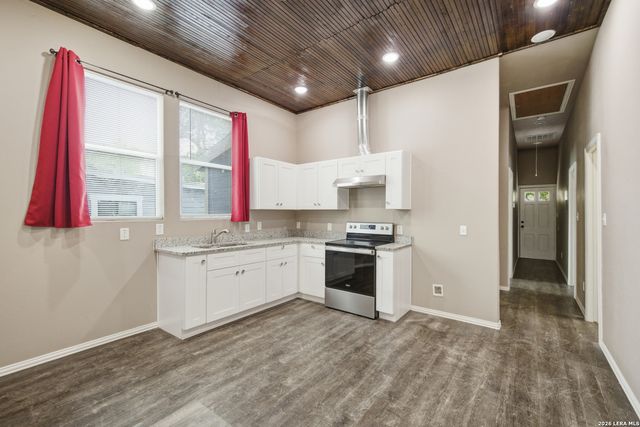 321 Regent, San Antonio, TX 78204