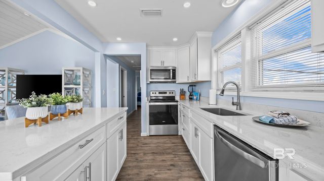 5917 Beach Boulevard, Gulf Shores, AL 36542
