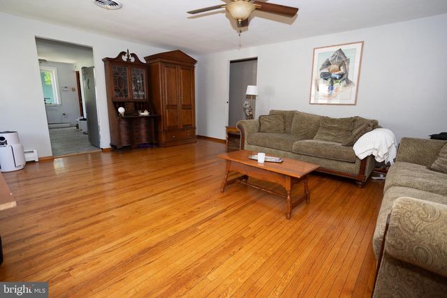 1209 HIGHLAND AVE, Bensalem, PA 19020