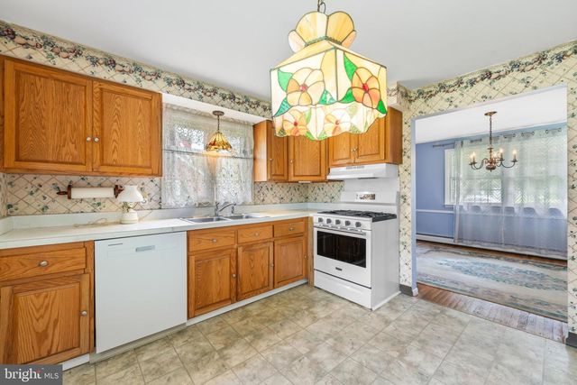 340 HAMPTON DR, Feasterville Trevose, PA 19053