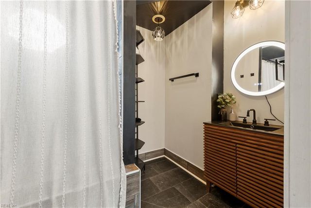 506 Lee ST, Franklin, VA 23851