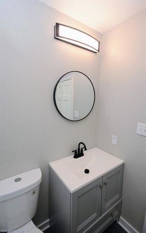 110 E Bay AVE, Norfolk, VA 23503