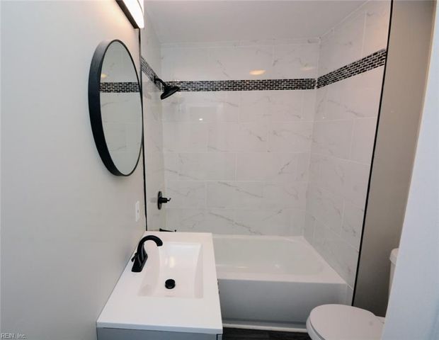 110 E Bay AVE, Norfolk, VA 23503