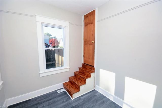 110 E Bay AVE, Norfolk, VA 23503