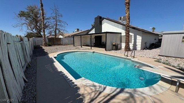 809 Peacock Court, Las Vegas, NV 89145