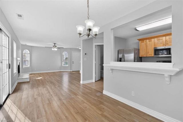 1724 Cottenham LN, Virginia Beach, VA 23454