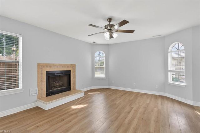 1724 Cottenham LN, Virginia Beach, VA 23454