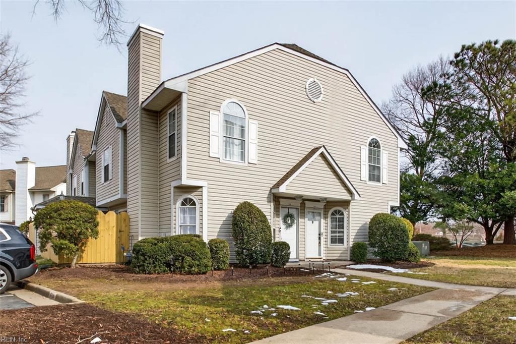 1724 Cottenham LN, Virginia Beach, VA 23454