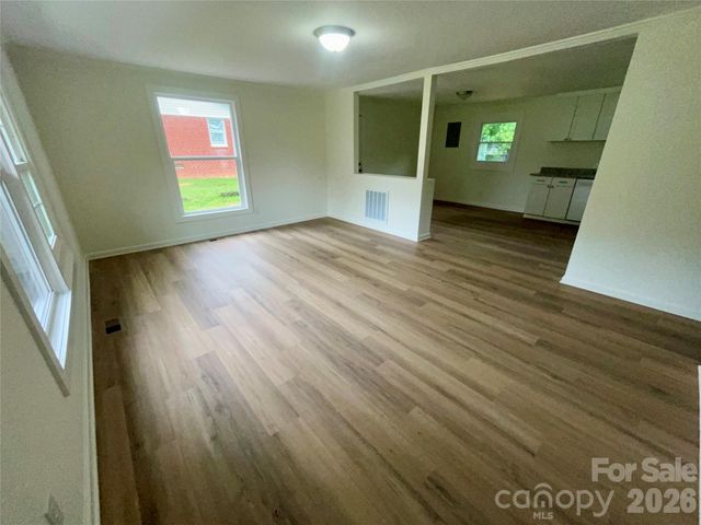 400 Ponderosa Road 14, Stanley, NC 28164