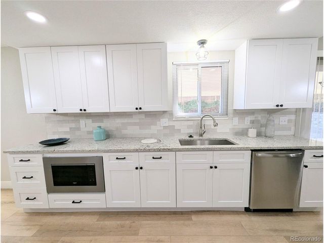 13617 Leo Ct, Littleton, CO 80124