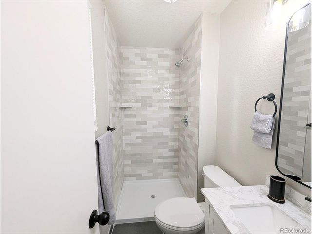 13617 Leo Ct, Littleton, CO 80124