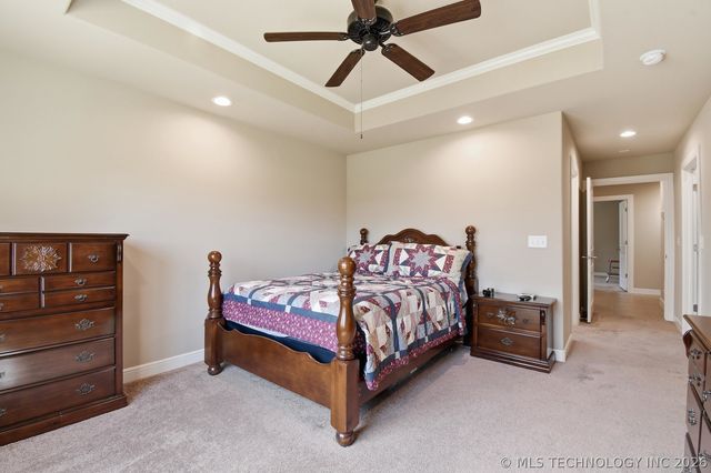 8705 E Hartford Street, Broken Arrow, OK 74014