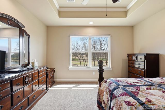 8705 E Hartford Street, Broken Arrow, OK 74014