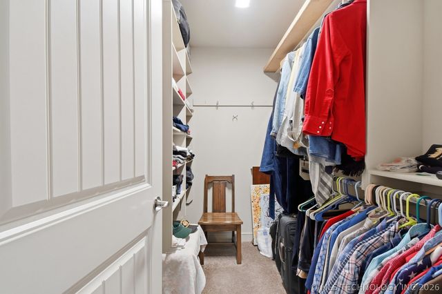 8705 E Hartford Street, Broken Arrow, OK 74014