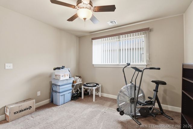 8705 E Hartford Street, Broken Arrow, OK 74014