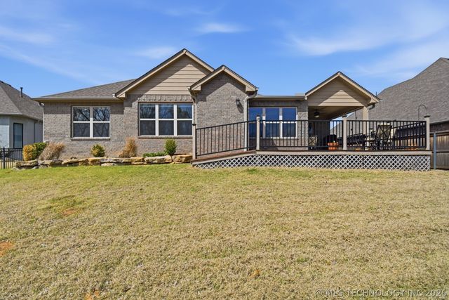 8705 E Hartford Street, Broken Arrow, OK 74014