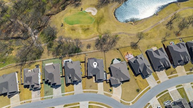 8705 E Hartford Street, Broken Arrow, OK 74014