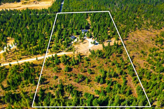 701 Happy Trails Ln, Newport, WA 99156