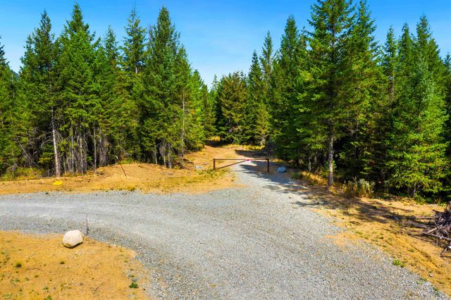 701 Happy Trails Ln, Newport, WA 99156